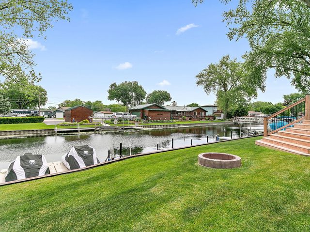 715 Monterrey Terrace, Mchenry, IL 60050