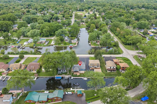 715 Monterrey Terrace, Mchenry, IL 60050
