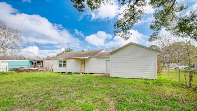 710 Roosevelt Street, La Marque, TX 77568