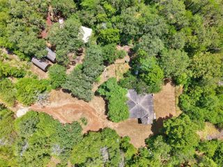 810 Pine Valley LOOP, Smithville, TX 78957