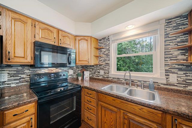 1205 MANITOWOC ROAD, Menasha, WI 54952
