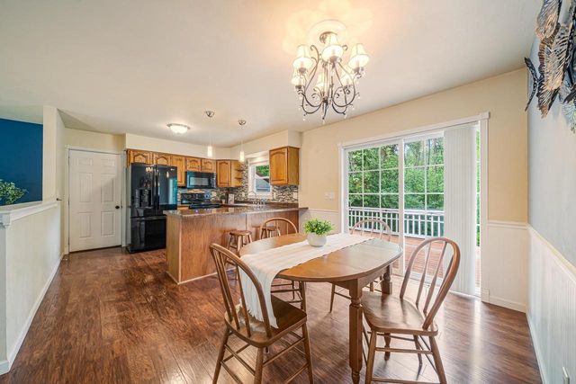 1205 MANITOWOC ROAD, Menasha, WI 54952