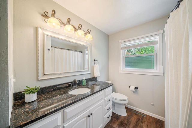 1205 MANITOWOC ROAD, Menasha, WI 54952