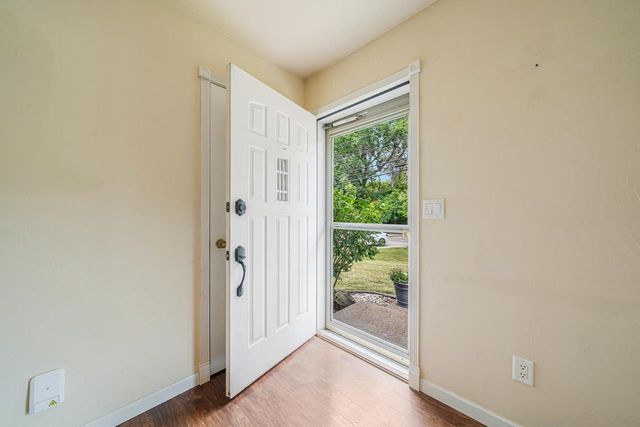 1205 MANITOWOC ROAD, Menasha, WI 54952