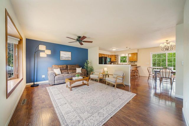 1205 MANITOWOC ROAD, Menasha, WI 54952