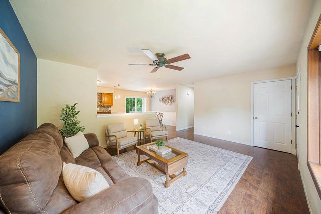 1205 MANITOWOC ROAD, Menasha, WI 54952