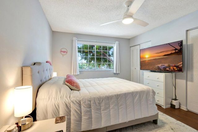 1739 Village Boulevard 306, West Palm Beach, FL 33409