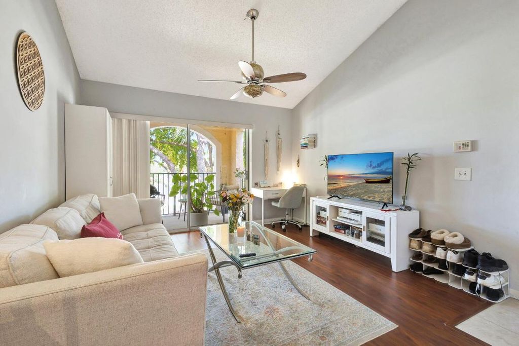 1739 Village Boulevard 306, West Palm Beach, FL 33409