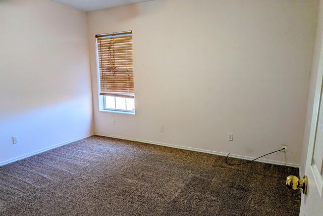 45 Milton Loop, Los Lunas, NM 87031