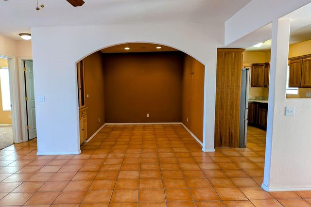 45 Milton Loop, Los Lunas, NM 87031