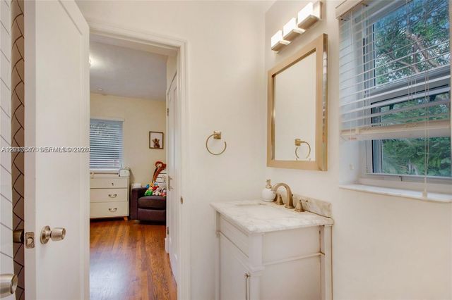 45 NW 93rd St 45, Miami Shores, FL 33150