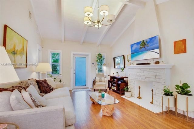 45 NW 93rd St 45, Miami Shores, FL 33150