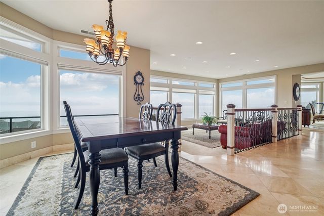 2318 Sunnyside Heights Drive, Steilacoom, WA 98388