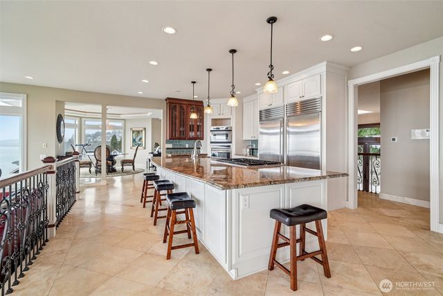 2318 Sunnyside Heights Drive, Steilacoom, WA 98388