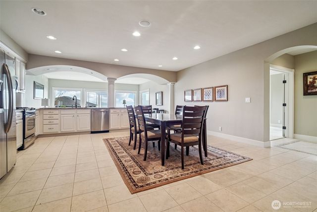 2318 Sunnyside Heights Drive, Steilacoom, WA 98388