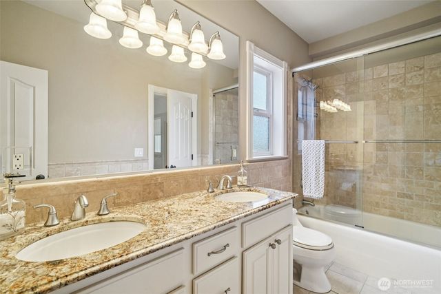 2318 Sunnyside Heights Drive, Steilacoom, WA 98388