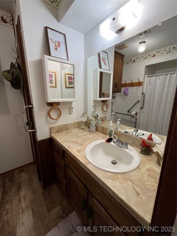 513 Meadowlark Lane, Durant, OK 74701