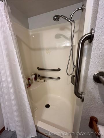 513 Meadowlark Lane, Durant, OK 74701