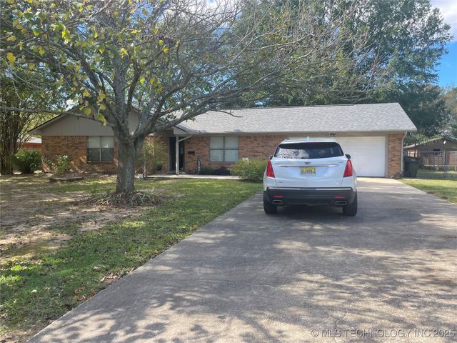 513 Meadowlark Lane, Durant, OK 74701