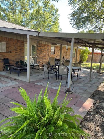 513 Meadowlark Lane, Durant, OK 74701