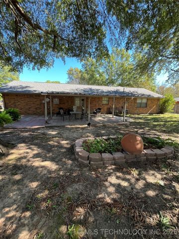 513 Meadowlark Lane, Durant, OK 74701