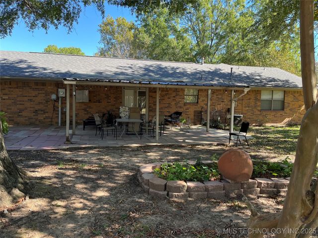 513 Meadowlark Lane, Durant, OK 74701