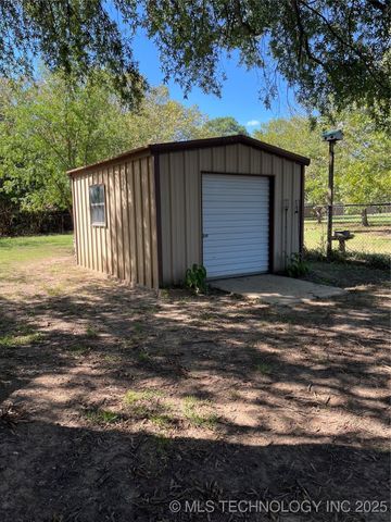 513 Meadowlark Lane, Durant, OK 74701