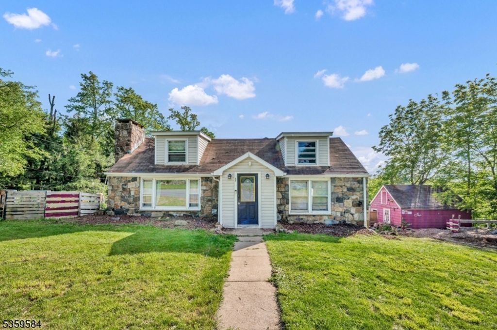 1 David Post Rd, Clinton Twp., NJ 08801