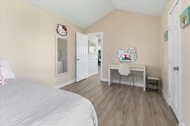 12926 Grovemill Drive, Houston, TX 77045