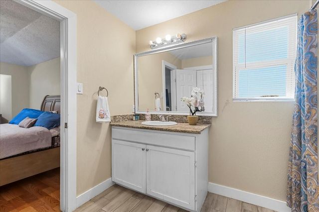 12926 Grovemill Drive, Houston, TX 77045