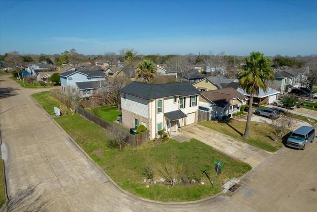 12926 Grovemill Drive, Houston, TX 77045