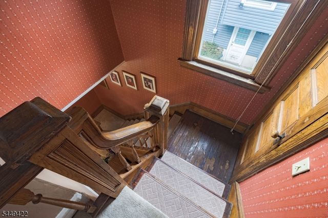 37 W High St, Bound Brook Boro, NJ 08805
