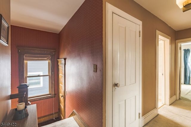 37 W High St, Bound Brook Boro, NJ 08805