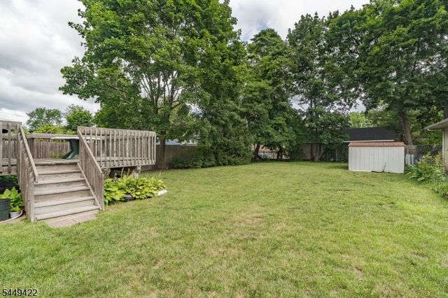 37 W High St, Bound Brook Boro, NJ 08805