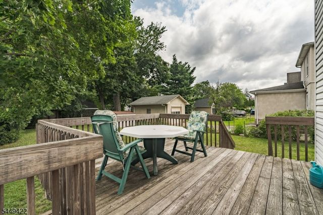 37 W High St, Bound Brook Boro, NJ 08805