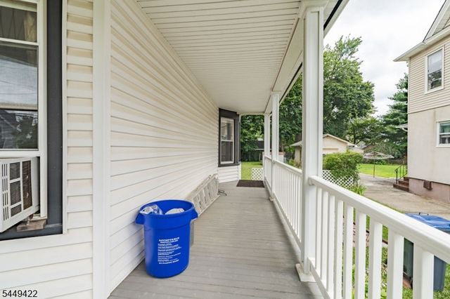 37 W High St, Bound Brook Boro, NJ 08805