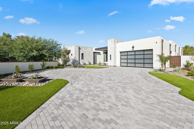 1538 W Wagon Wheel Drive, Phoenix, AZ 85021
