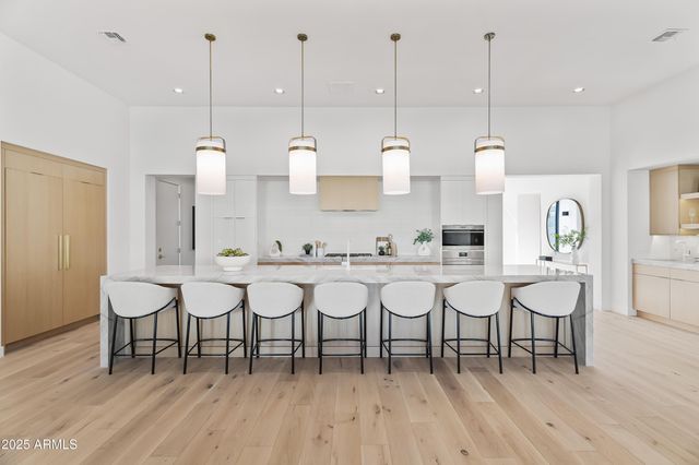 1538 W Wagon Wheel Drive, Phoenix, AZ 85021