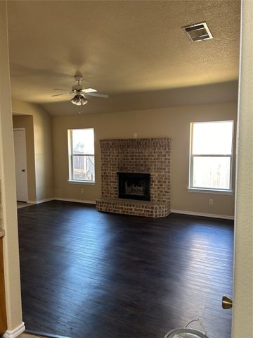 606 Linda Drive, Joshua, TX 76058