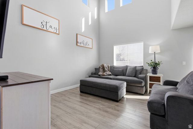 1543 W PARKVIEW DR, Syracuse, UT 84075