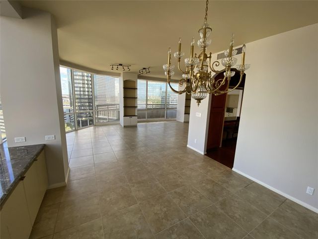 14 Greenway Plaza 13R, Houston, TX 77046