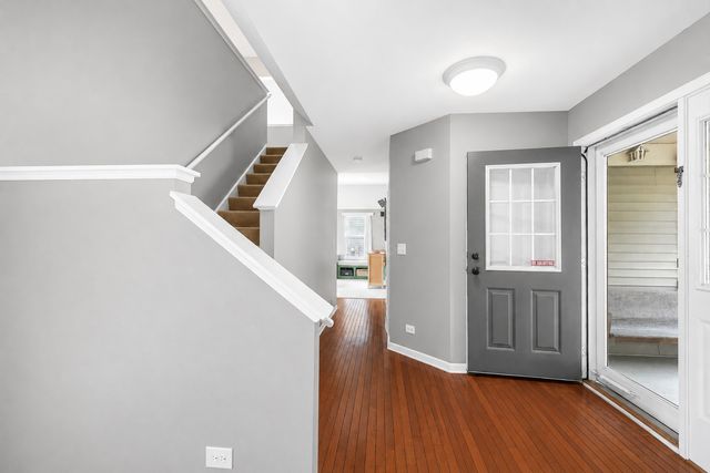1646 Gleneagle Drive, Carpentersville, IL 60110