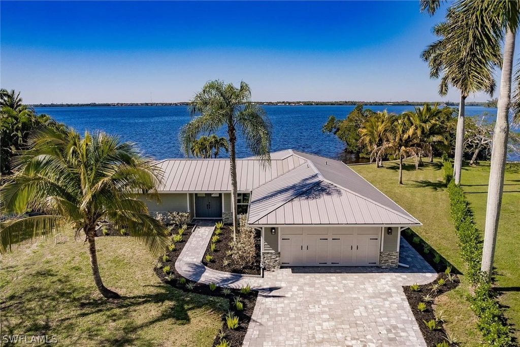 138 Riverview RD, Fort Myers, FL 33905