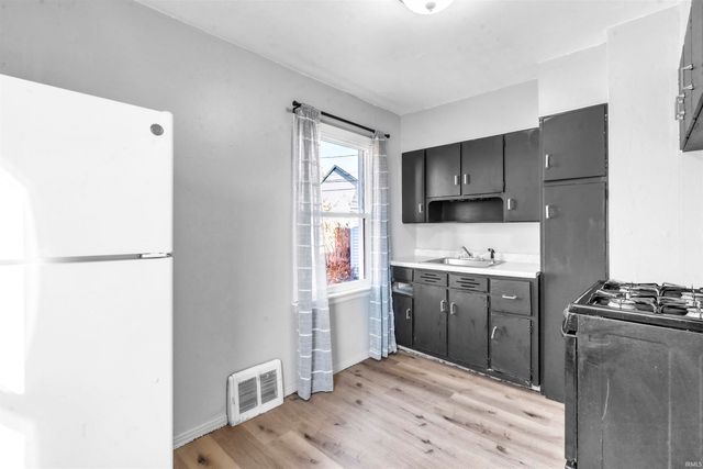 1111 Nevada Avenue, Fort Wayne, IN 46805