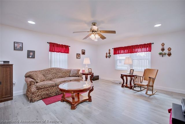 206 Ariana Place, Auburndale, FL 33823