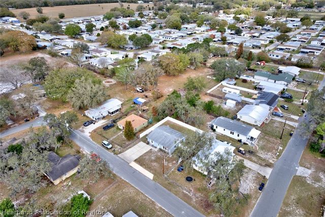 206 Ariana Place, Auburndale, FL 33823