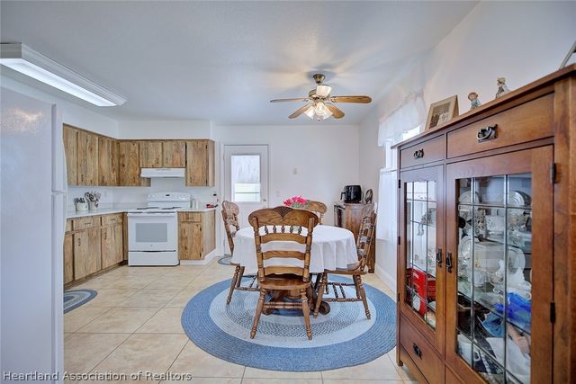 206 Ariana Place, Auburndale, FL 33823