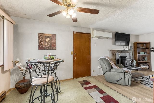 816 Oakcrest Street SE, Lacey, WA 98503