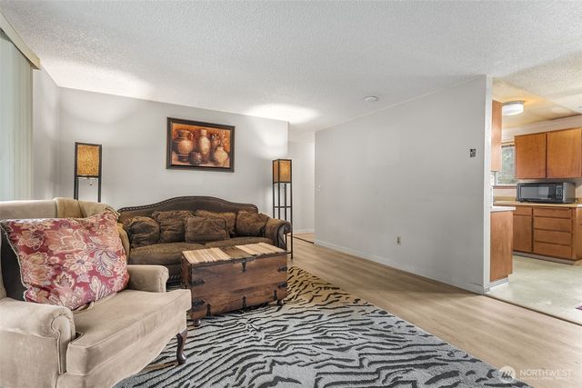 816 Oakcrest Street SE, Lacey, WA 98503