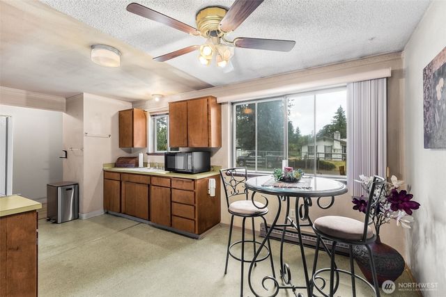 816 Oakcrest Street SE, Lacey, WA 98503